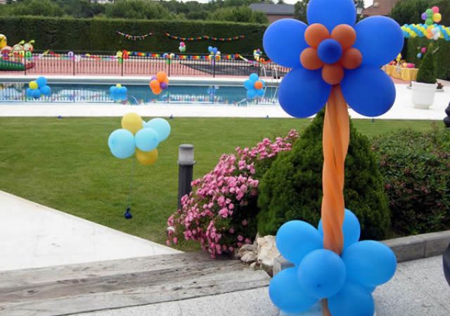 DECORACIÓN CON GLOBOS