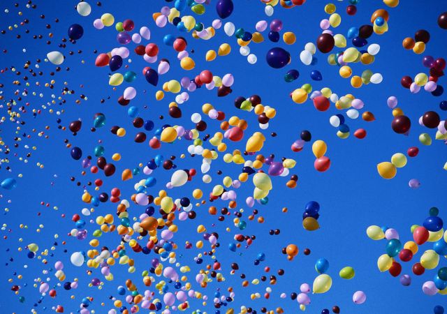 SUELTA DE GLOBOS