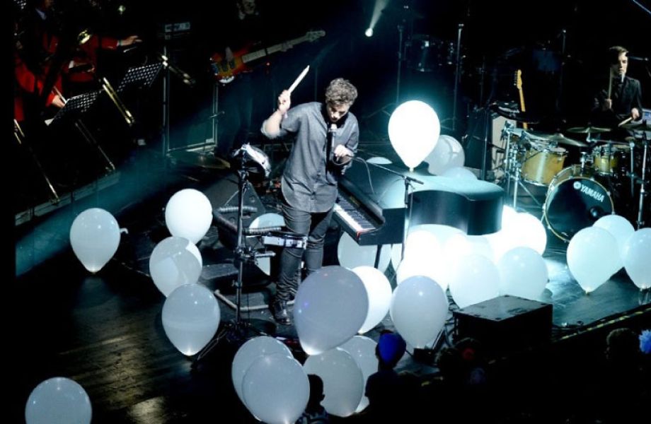 GLOBOS CON LUZ